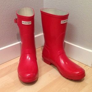 Hunter rain boots -red