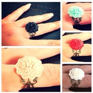 Vintage floral ring.