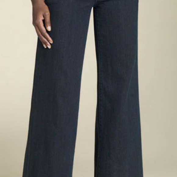 High waisted jean, with flare.