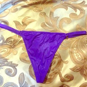 Victoria's Secret V string