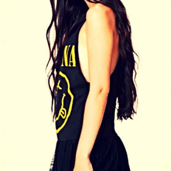 This dress is so cute - Picture 3 of 3