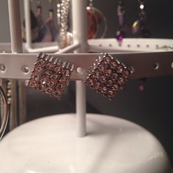 Square earrings