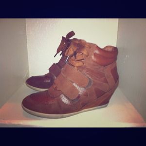 Reduced Brown wedge sneakers