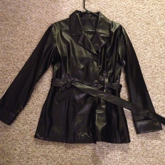 🚫donated🚫Faux leather coat