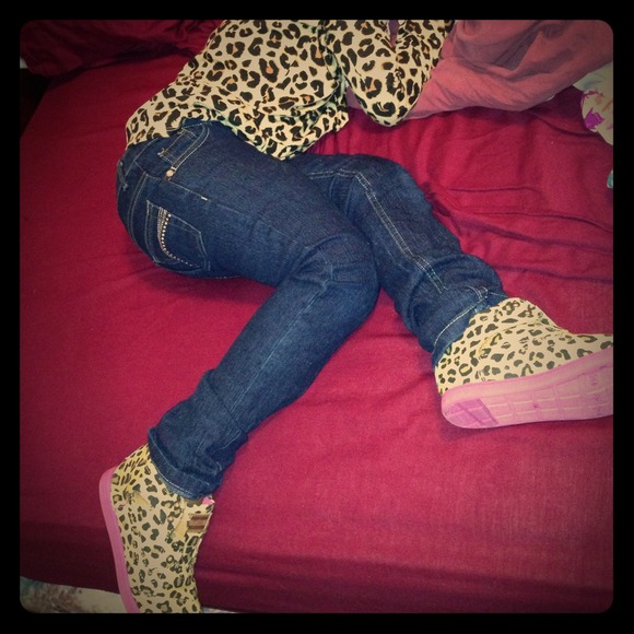 **SOLD** leopard tiny toms