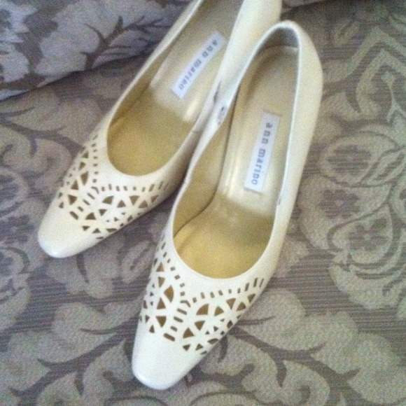 Patent leather cut out shoes