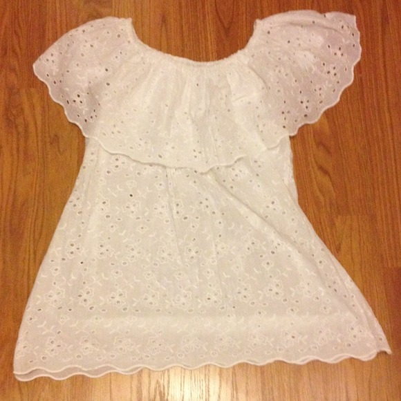 White eyelet top SOLD