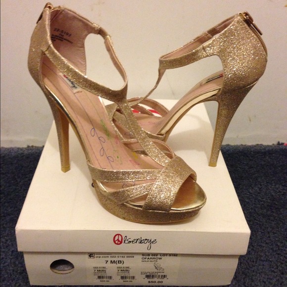**** SOLD** Olsenboye Gold Glitter Heels