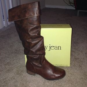 Cathy Jean knee high boots!