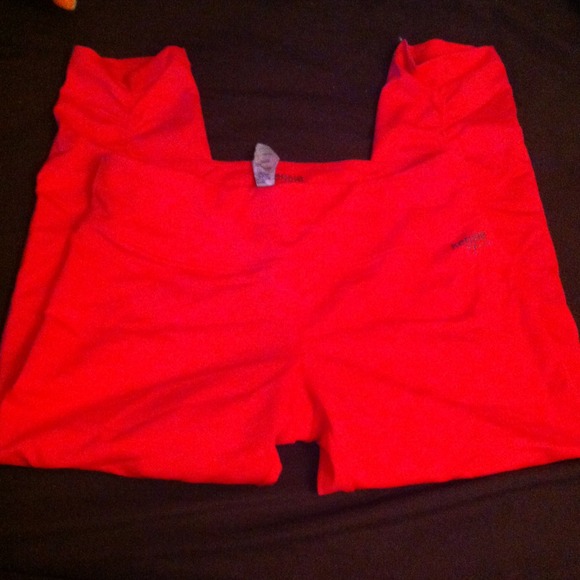 Size small hot pink workout capris brand new