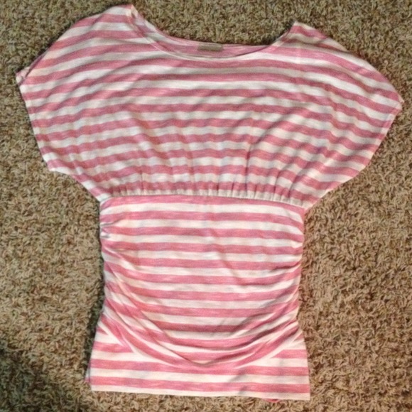 💖 Pink and White striped top