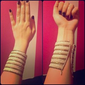 ✨Cute Beaded Bangle Bracelet.✨