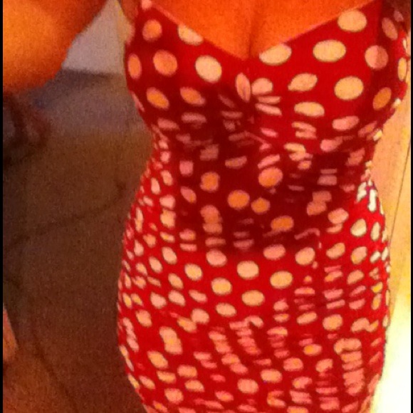 Pin up style dress - Picture 3 of 3