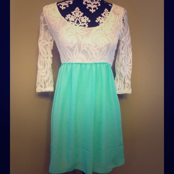 *NEW* Lace Bodice Dress