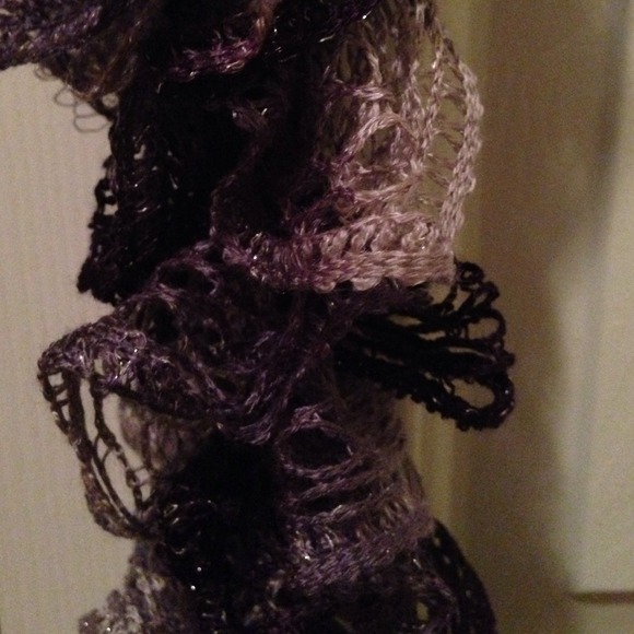 Scarf - Picture 2 of 2