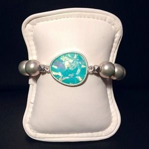 Green Opal Connector with Pearl Beads Bracelet