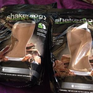 Shakeology bundle (2 bags)