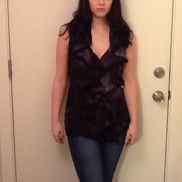 Lacy wrap top from Buckle - Picture 2 of 4