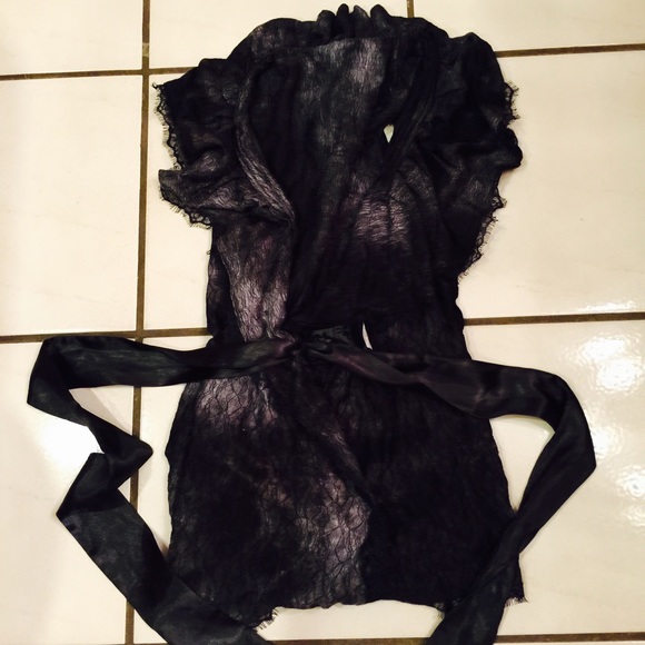 Lacy wrap top from Buckle - Picture 3 of 4