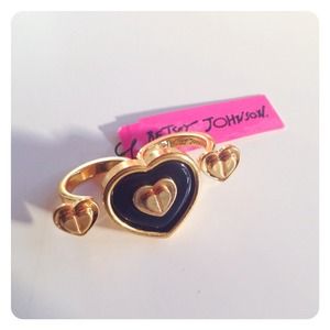 Betsey Johnson Jewelry - Betsey Johnson Heart Double Ring Betsey Johnson Jewelry - Betsey Johnson Heart Double Ring