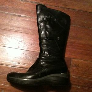 Price cut! Cesare Paciotti black boots