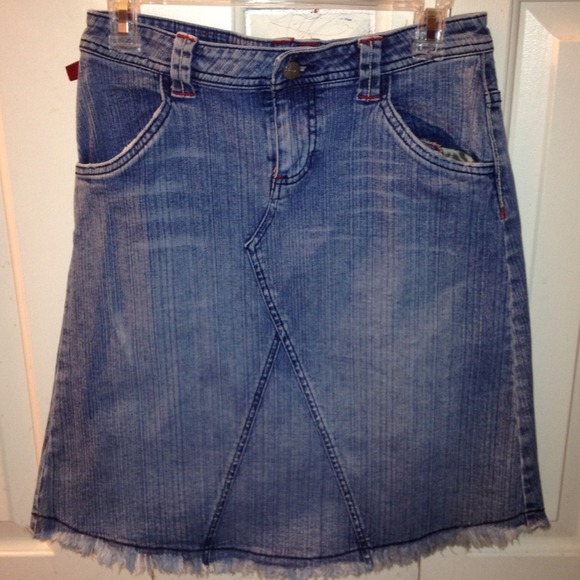 Charlotte Russ Vintage Like jean skirt