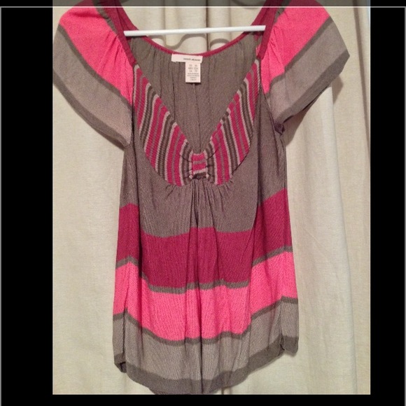 REDUCED! DKNY Loose Boho Chic knit top. NWOT