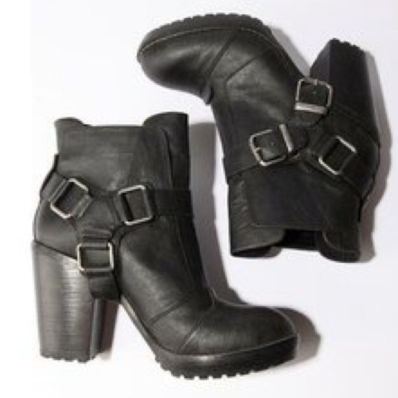 SOLD!! Dolceletta by dolce vita harness boot
