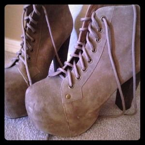 Jeffrey Cambell "Lita"