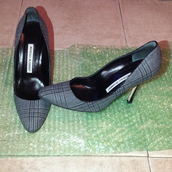 Manolo Blahnik Shoes - Manolo Blahnik Grey/Black Heels Pump Size 38.5
