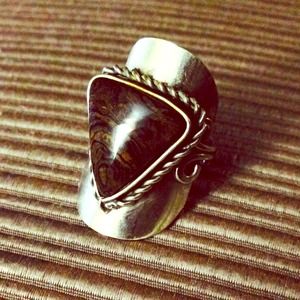 🔵Adjustable Metal Ring w/ Triangular Stone🔵