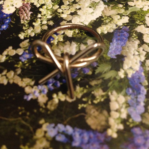 Ring - Picture 2 of 2