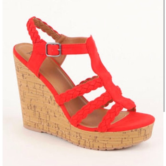 Black Poppy Strap Detailed Cork Wedge Sandals