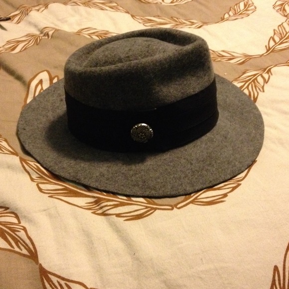 Grey Vintage Style Hat - Picture 2 of 3