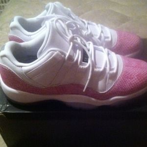 Selling my air Jordans 11 retro low