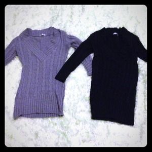 Black half sleeve sweater.