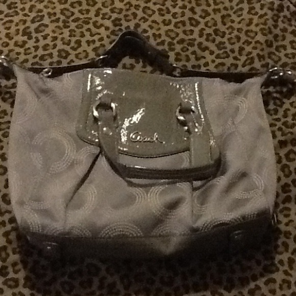 (Reduced 4/23/15)Authentic coach bag