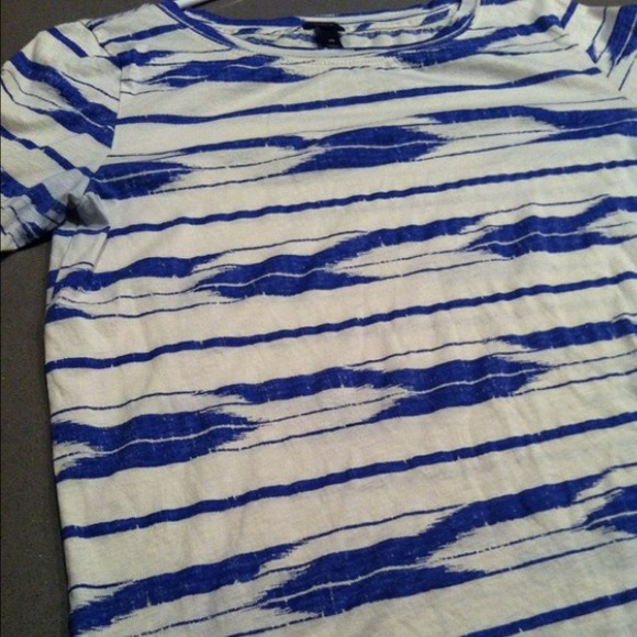 SOLD J CREW Ikat tissue tee. X small. - Picture 2 of 3