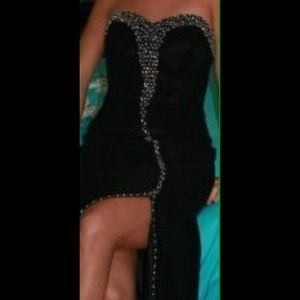Black prom dress
