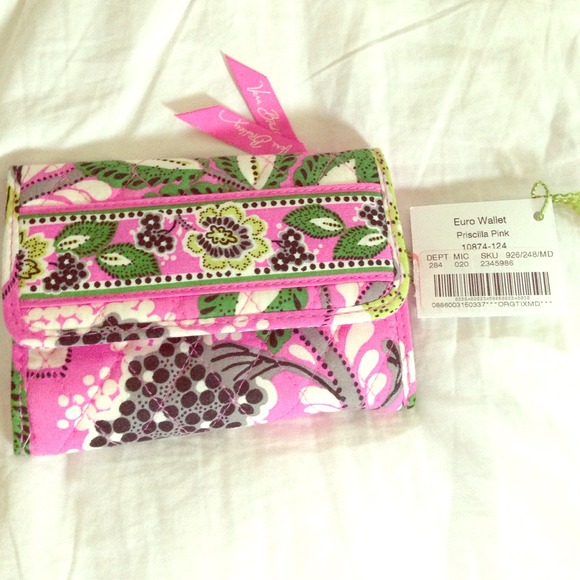Super cute Vera Bradley Euro Wallet - Picture 1 of 4