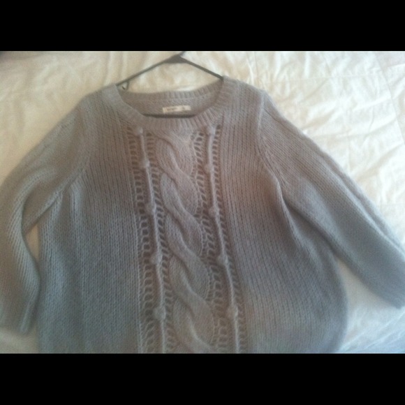 Old navy sweater