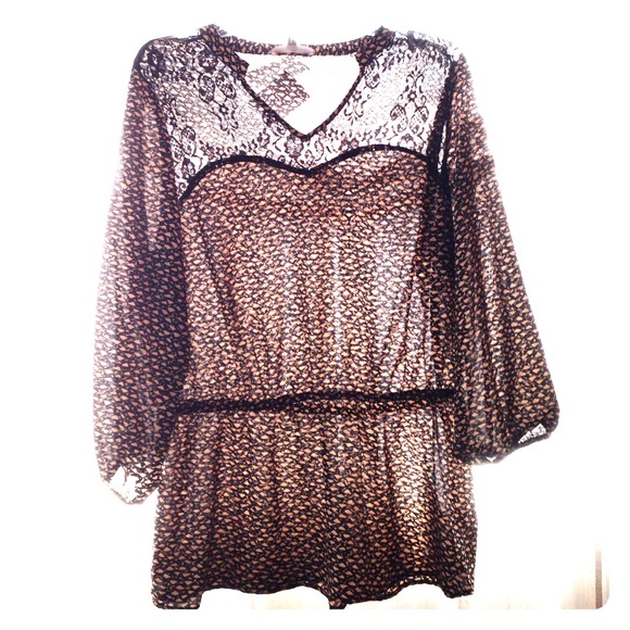 Tops - Beautiful Silky Long Sleeve Print Top
