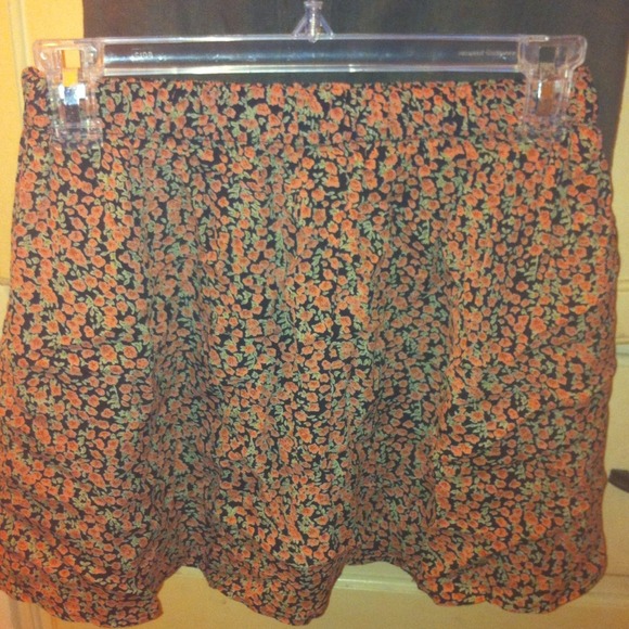 Pink floral Brandy Melville skirt