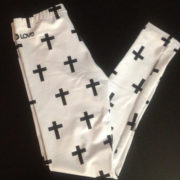 White and black cross leggings 💕* - Picture 2 of 2