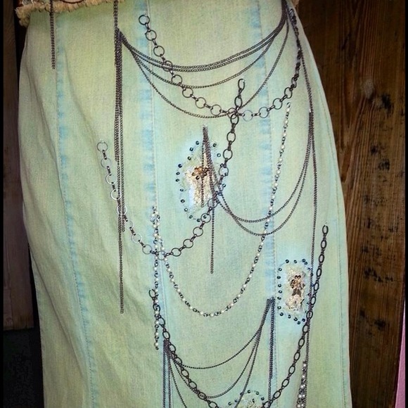 Vintage gown from Italy - Picture 3 of 4