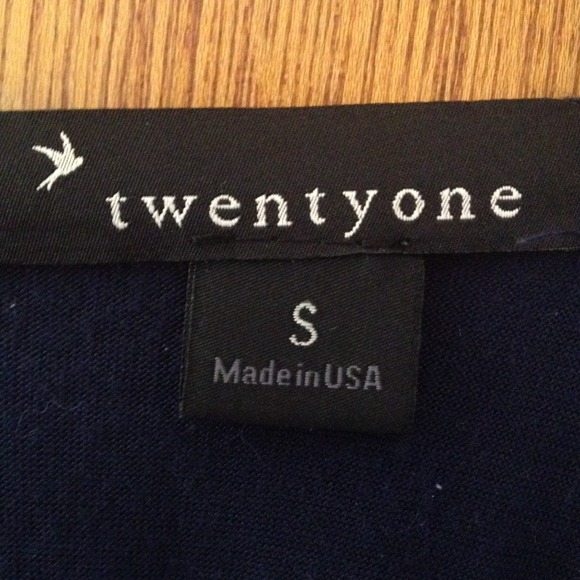 Navy blue bead embellished top! - Picture 3 of 4