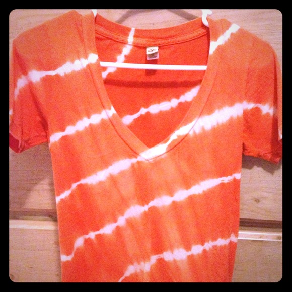 Orange tie dyed PacSun v neck