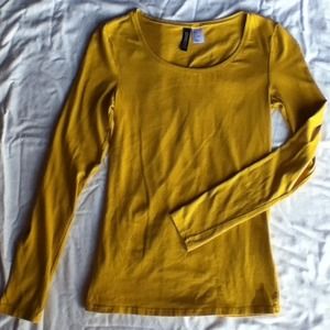Mustard yellow long sleeve top