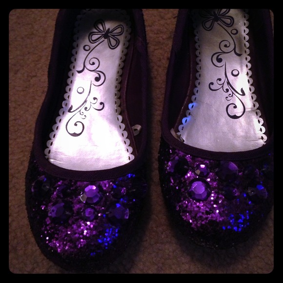 Purple sparkle shoes! Girls size 1