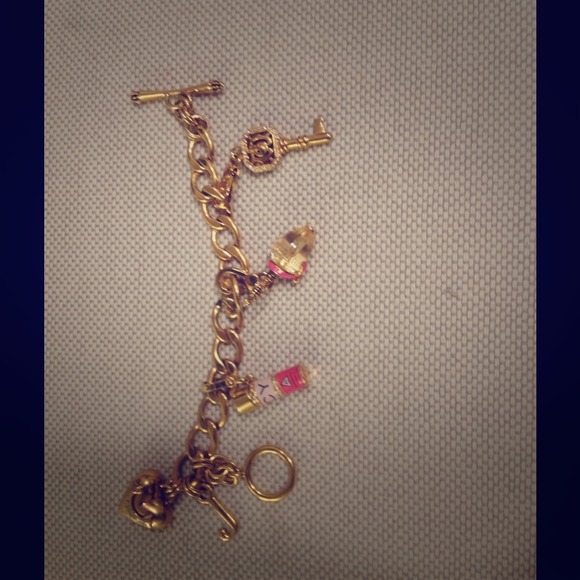 Juicy charm bracelet